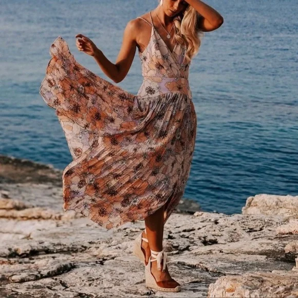 NWOT $380 Reiss Corinne Pleated Floral Maxi Midi Dress Size 40 US